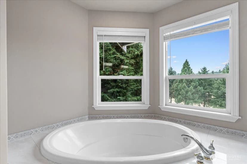 Property photo for 3612 Spyglass Drive Ne, Tacoma photo 24