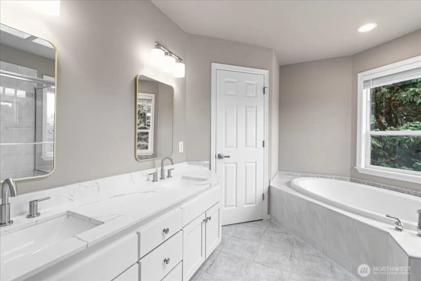 Property photo for 3612 Spyglass Drive Ne, Tacoma photo 23