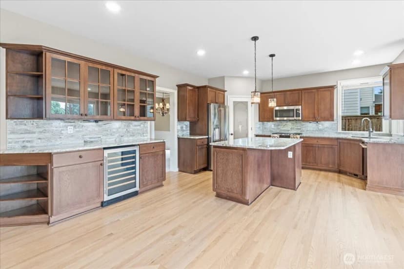Property photo for 3612 Spyglass Drive Ne, Tacoma photo 9