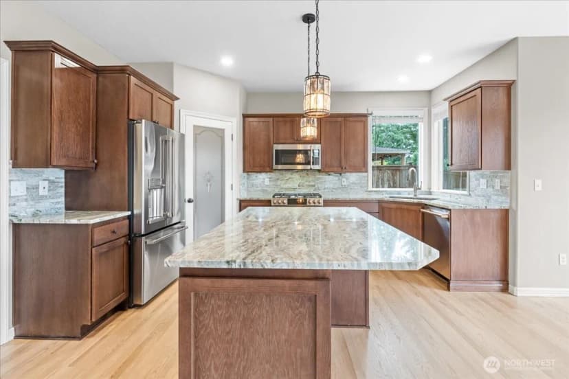 Property photo for 3612 Spyglass Drive Ne, Tacoma photo 10