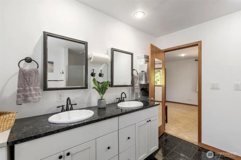 Property photo for 82 S Victory Avenue, Port Townsend photo 16