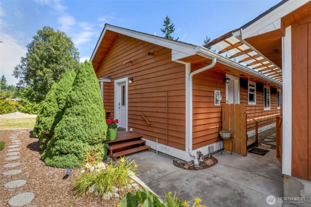 Property photo for 82 S Victory Avenue, Port Townsend photo 5