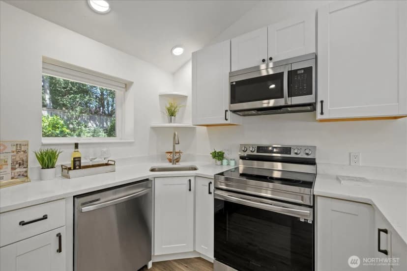 Property photo for 3018 N Baltimore Street, Tacoma photo 9