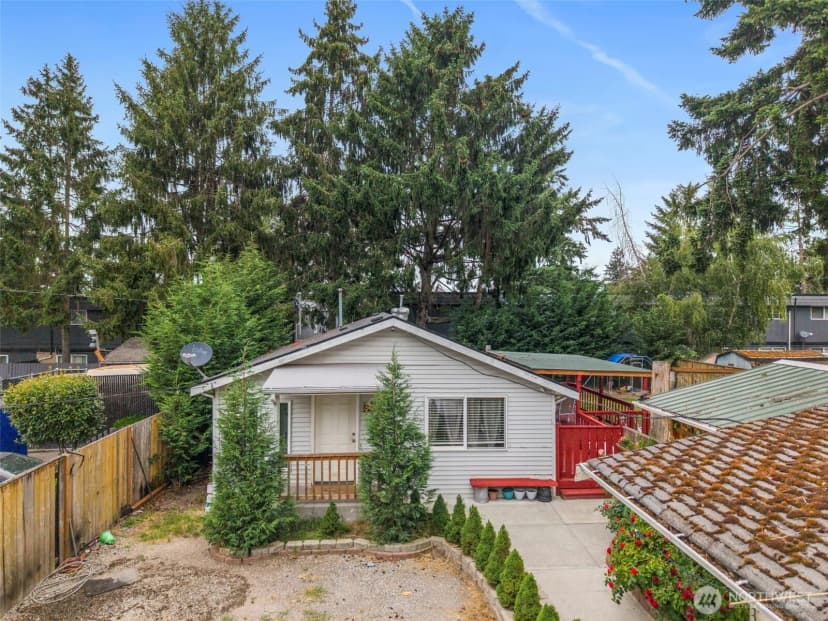 Property photo for 501 26th Street Se, Auburn