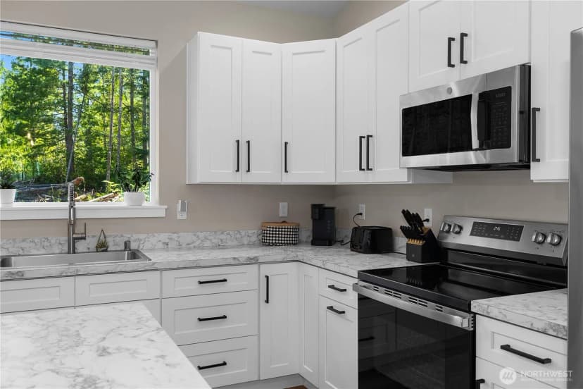 Property photo for 530 E Aycliffe Drive, Shelton photo 4