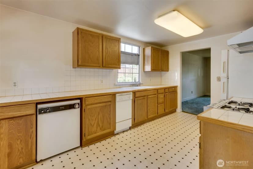 Property photo for 1907 100th Street Sw, Everett photo 12