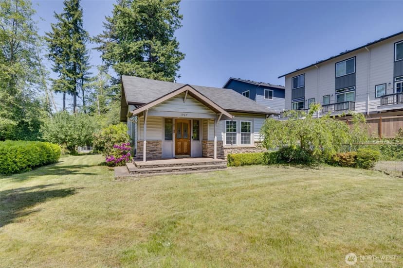 Property photo for 1907 100th Street Sw, Everett photo 2