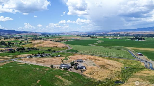 Property photo for 2160 Cove Road, Ellensburg photo 2