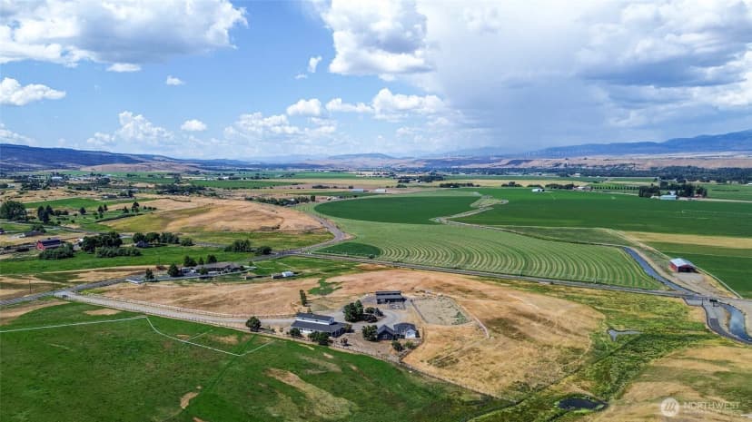 Property photo for 2160 Cove Road, Ellensburg photo 2