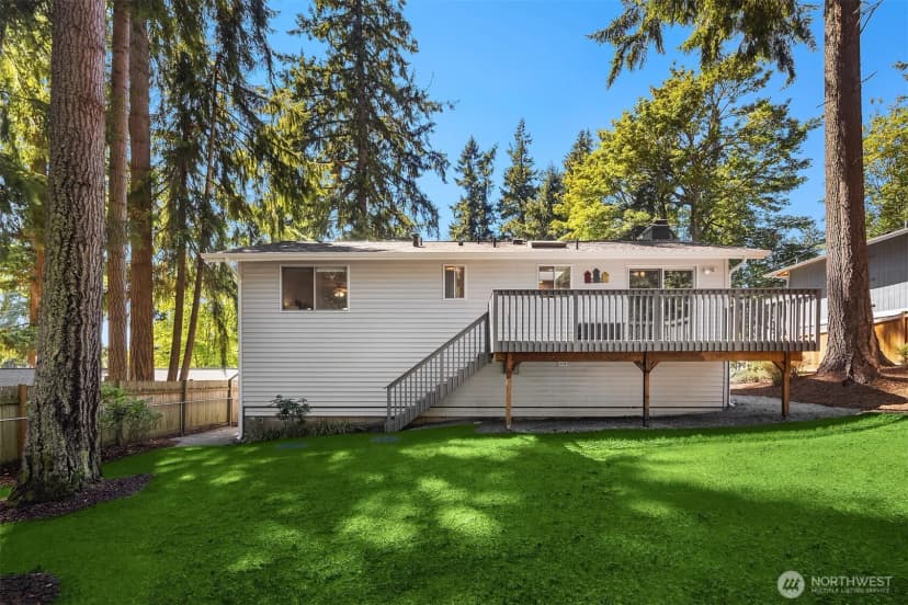 Property photo for 1026 212th Avenue Ne, Sammamish photo 15