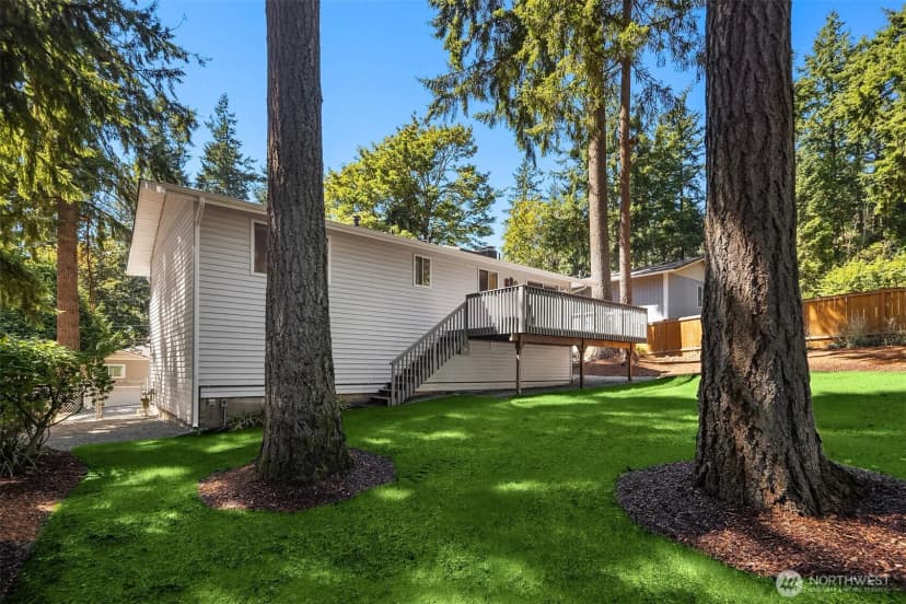 Property photo for 1026 212th Avenue Ne, Sammamish photo 14