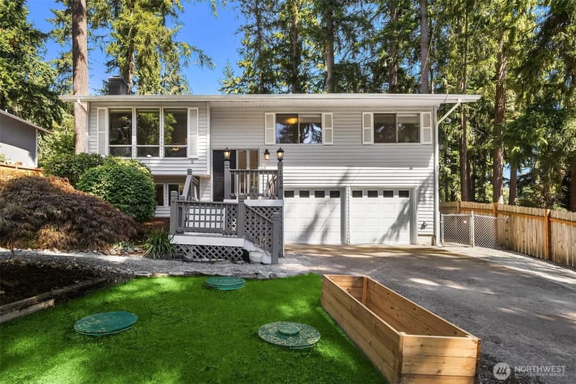 Property photo for 1026 212th Avenue Ne, Sammamish photo 2