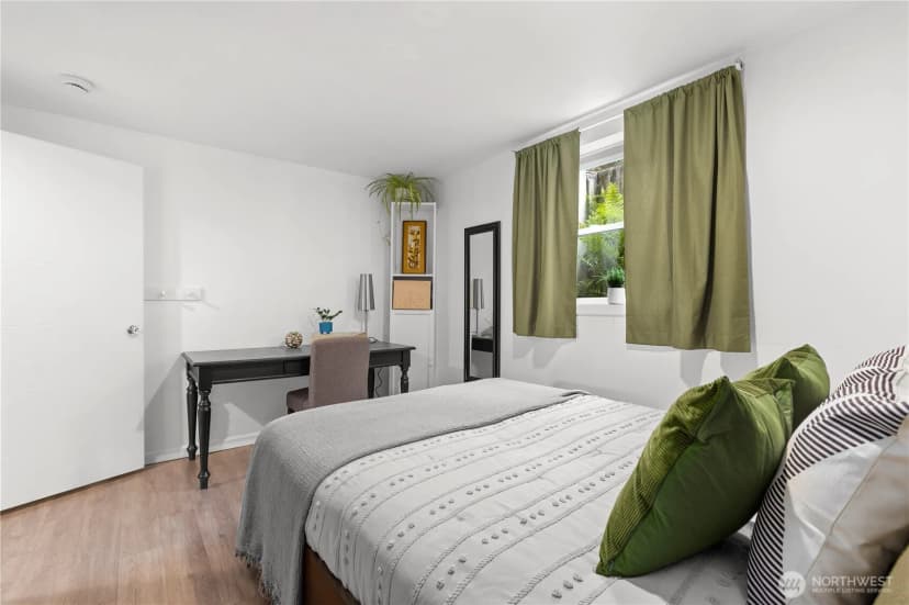 Property photo for 4329 Sw Cloverdale Street, Seattle photo 18