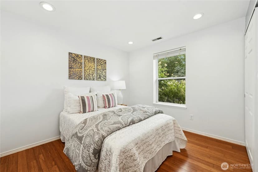 Property photo for 22119 124th Avenue Se, Kent photo 14