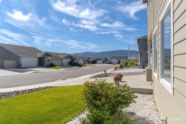 Property photo for 2243 S Mystical Loop, East Wenatchee photo 4