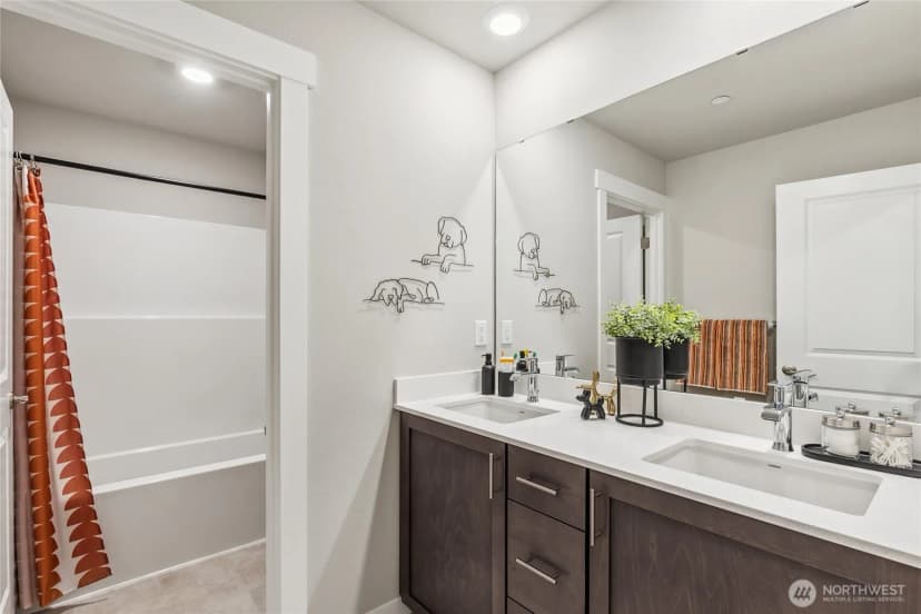 Property photo for 10432 135th Avenue Ne #45, Kirkland photo 21
