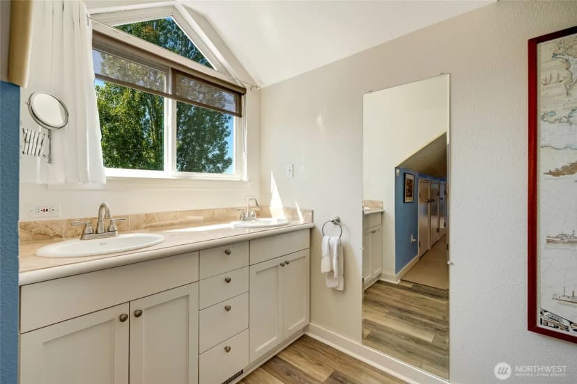 Property photo for 410 Alverson Boulevard, Everett photo 29