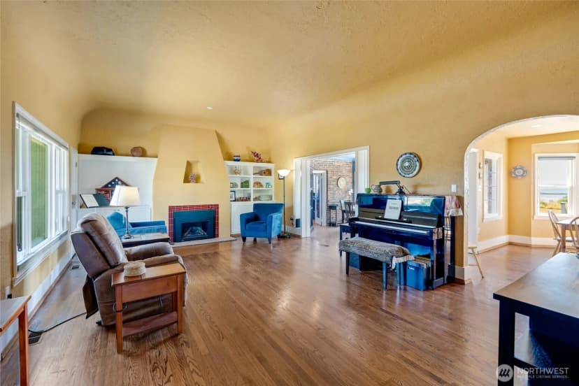 Property photo for 410 Alverson Boulevard, Everett photo 12