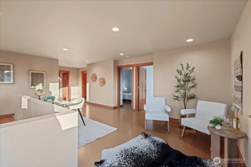Property photo for 2534 57th Avenue Sw, Seattle photo 13