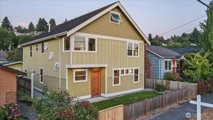Property photo for 2534 57th Avenue Sw, Seattle