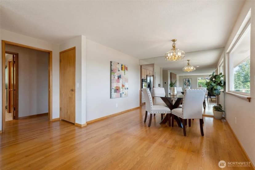 Property photo for 8324 Bayridge Avenue, Gig Harbor photo 11