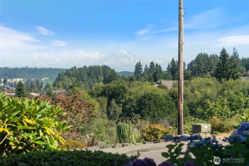 Property photo for 8324 Bayridge Avenue, Gig Harbor photo 39