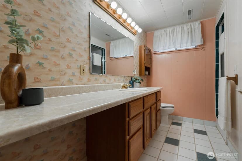 Property photo for 8324 Bayridge Avenue, Gig Harbor photo 33