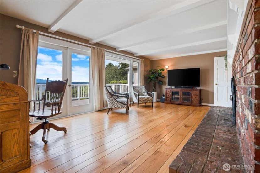 Property photo for 20215 24th Avenue Nw, Shoreline photo 18