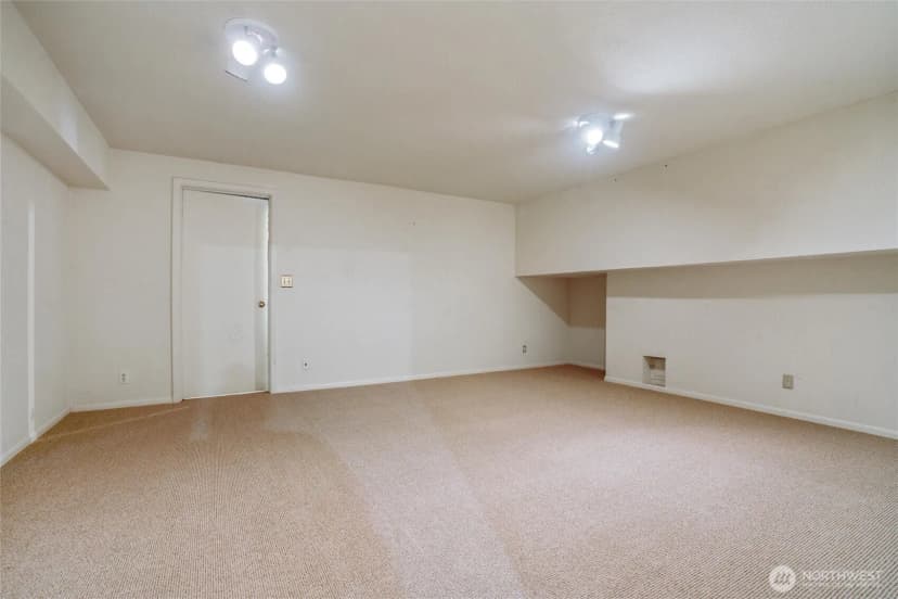 Property photo for 20215 24th Avenue Nw, Shoreline photo 30