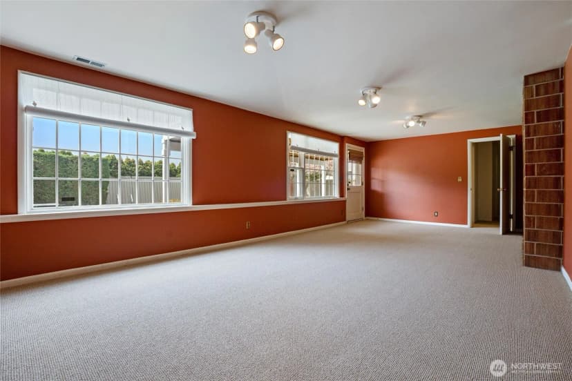 Property photo for 20215 24th Avenue Nw, Shoreline photo 33