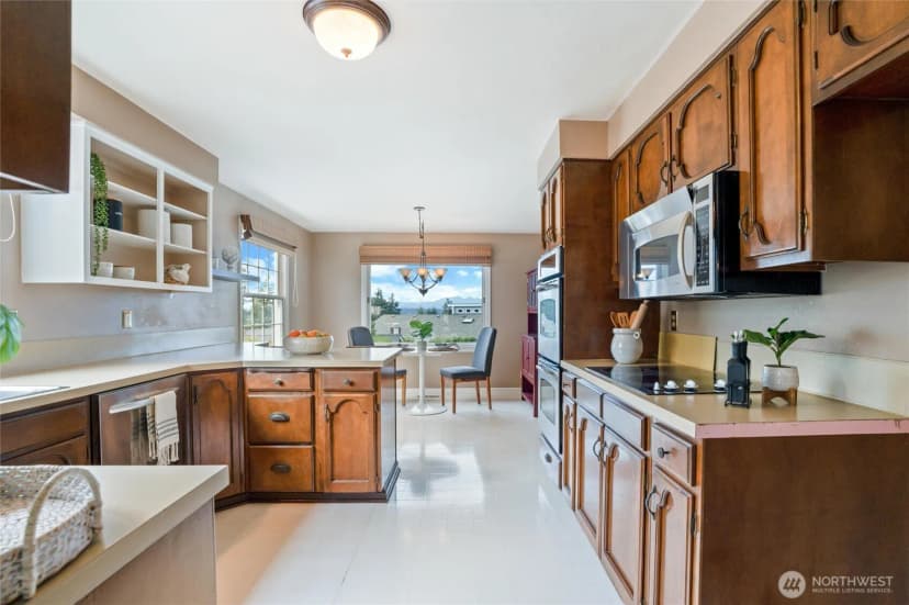 Property photo for 20215 24th Avenue Nw, Shoreline photo 13
