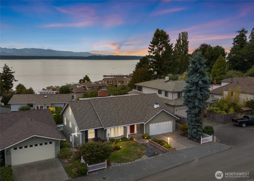 Property photo for 20215 24th Avenue Nw, Shoreline