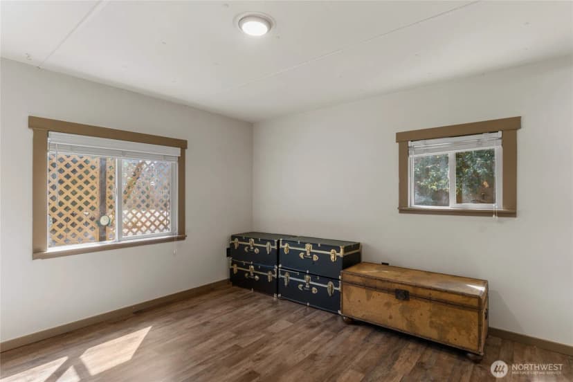Property photo for 715 10th St Ne, East Wenatchee photo 14