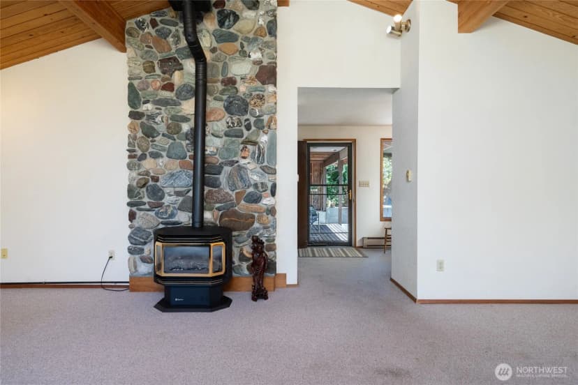 Property photo for 782 Lillooet Court, La Conner photo 6