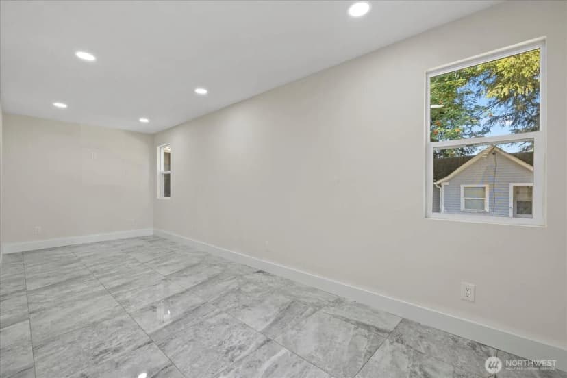 Property photo for 12310 Golden Given Road E, Tacoma photo 20