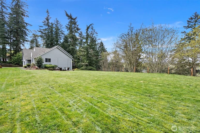 Property photo for 1716 7th Street Se, Puyallup photo 32