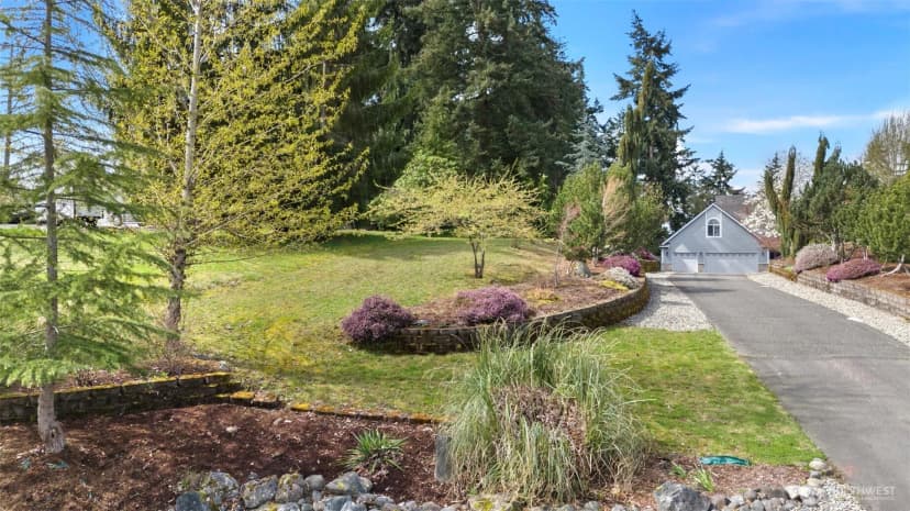 Property photo for 1716 7th Street Se, Puyallup photo 2