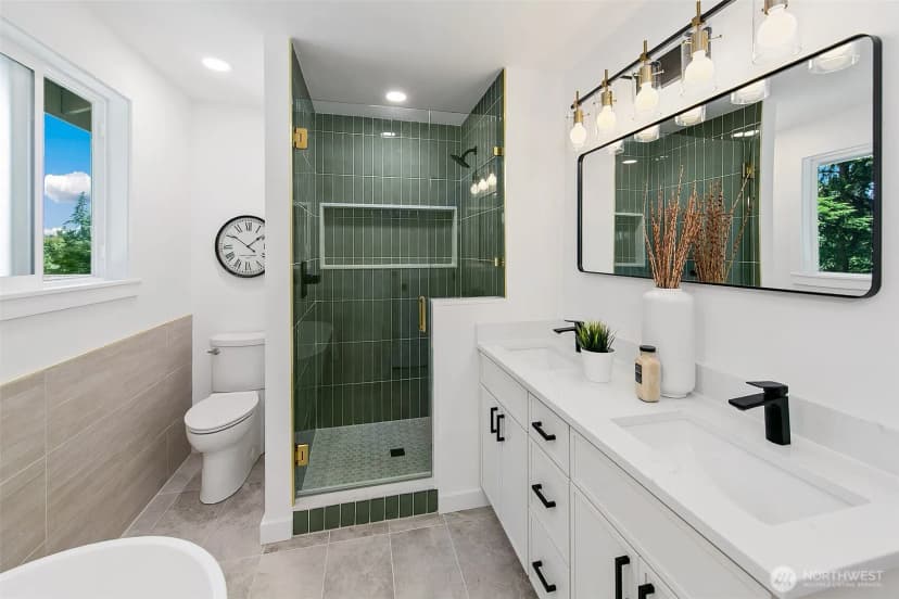 Property photo for 8215 184th Street Sw, Edmonds photo 16