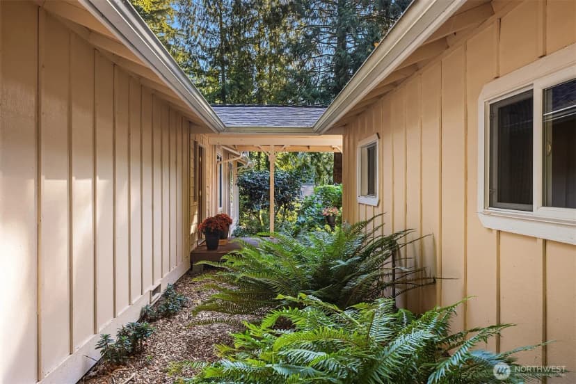 Property photo for 14115 Avondale Road Ne, Woodinville photo 32