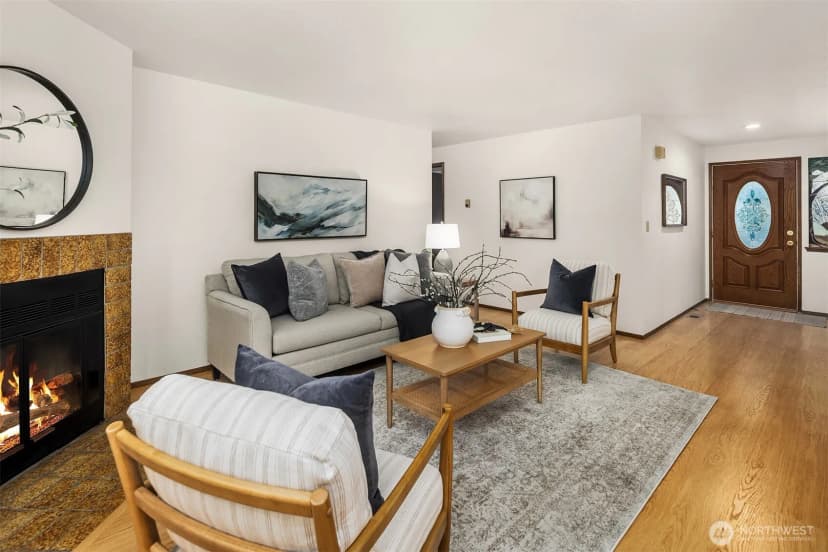 Property photo for 14115 Avondale Road Ne, Woodinville photo 6