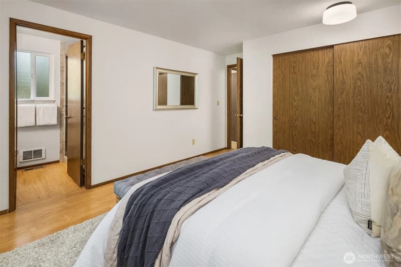 Property photo for 14115 Avondale Road Ne, Woodinville photo 21