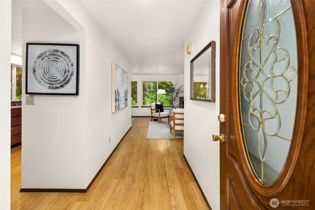 Property photo for 14115 Avondale Road Ne, Woodinville photo 3