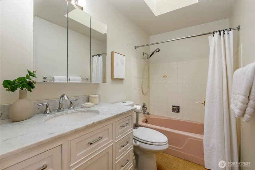 Property photo for 14528 Burke Ave N, Shoreline photo 13