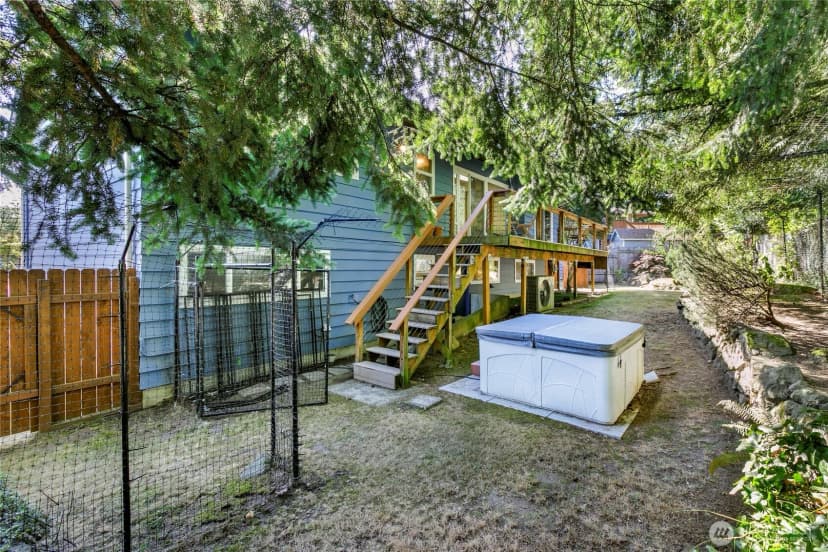 Property photo for 14528 Burke Ave N, Shoreline photo 23