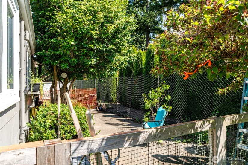 Property photo for 98201 Alverson Boulevard, Everett photo 34