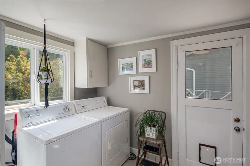 Property photo for 98201 Alverson Boulevard, Everett photo 19
