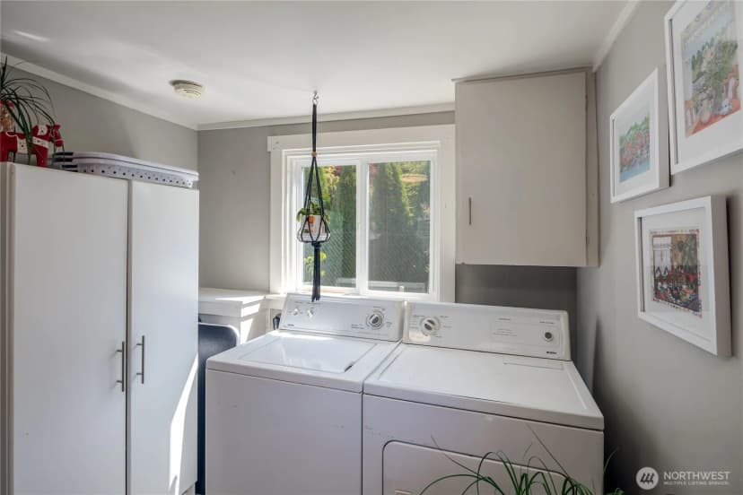 Property photo for 98201 Alverson Boulevard, Everett photo 20