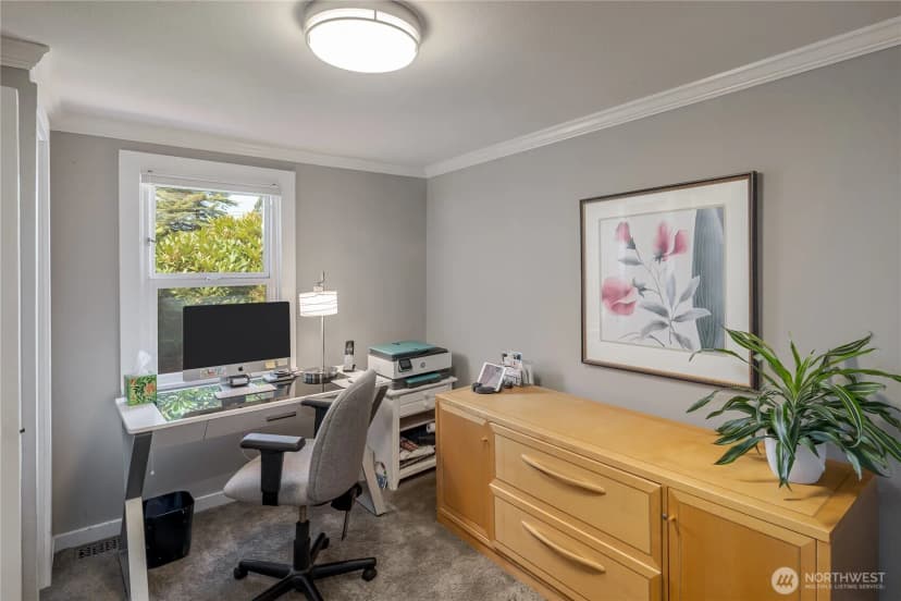 Property photo for 98201 Alverson Boulevard, Everett photo 13