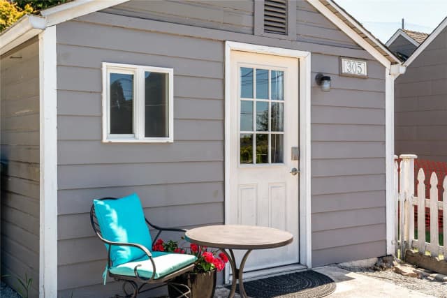 Property photo for 98201 Alverson Boulevard, Everett photo 5