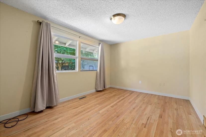 Property photo for 9125 Meadow Way, Everett photo 23
